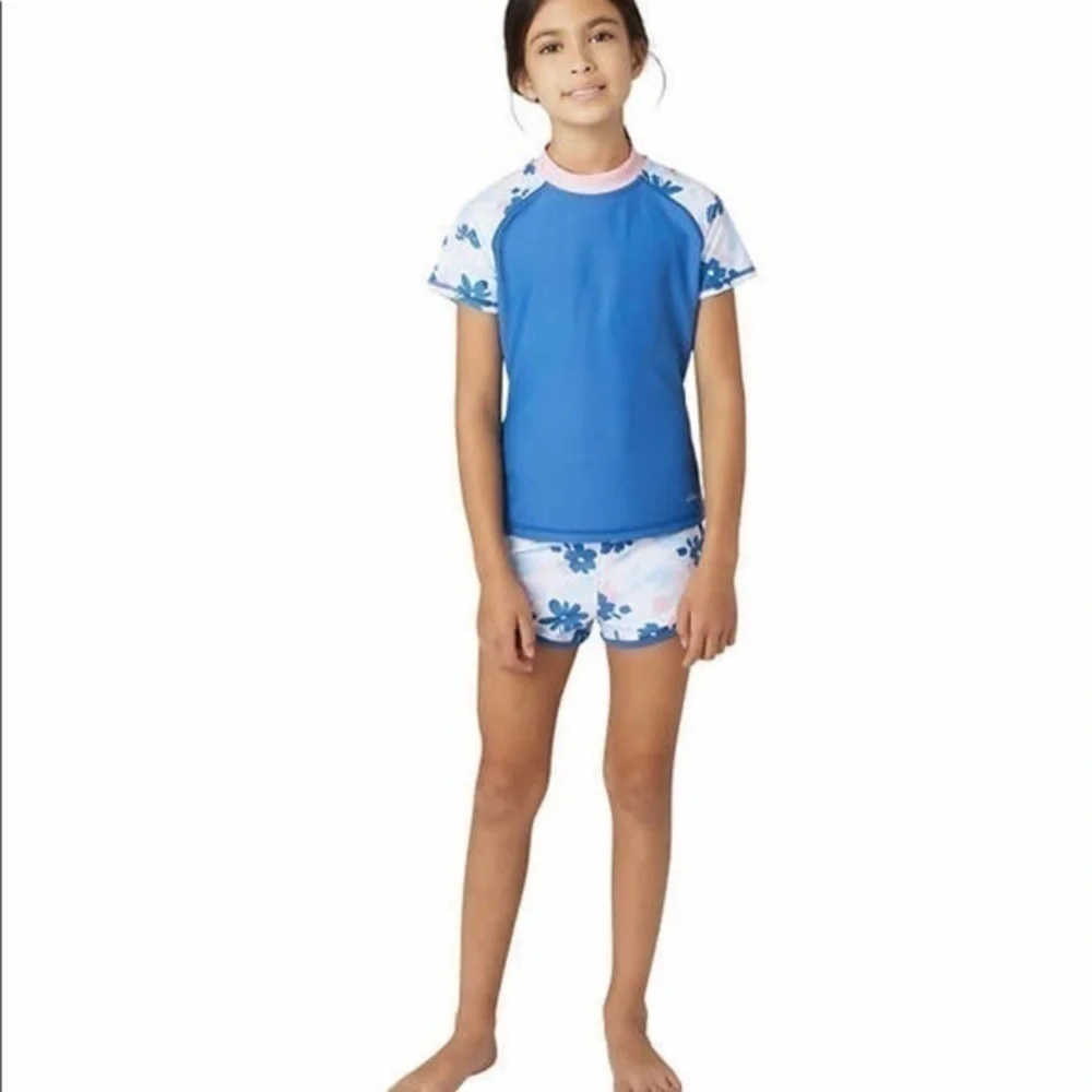 NWT! Youth Eddie Bauer 4 piece reversible swim set size small 7/8